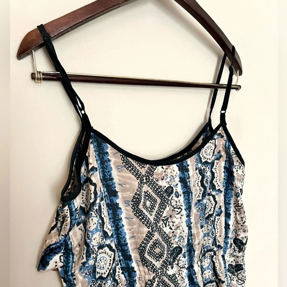 BAND OF GYPSIES BOG COLLECTIVE Women’s Silky Double Layer Romper Size Small - Picture 10 of 13